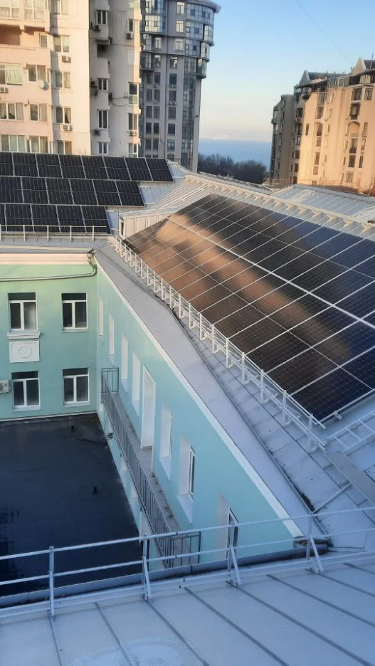 монтаж сонячних панелей